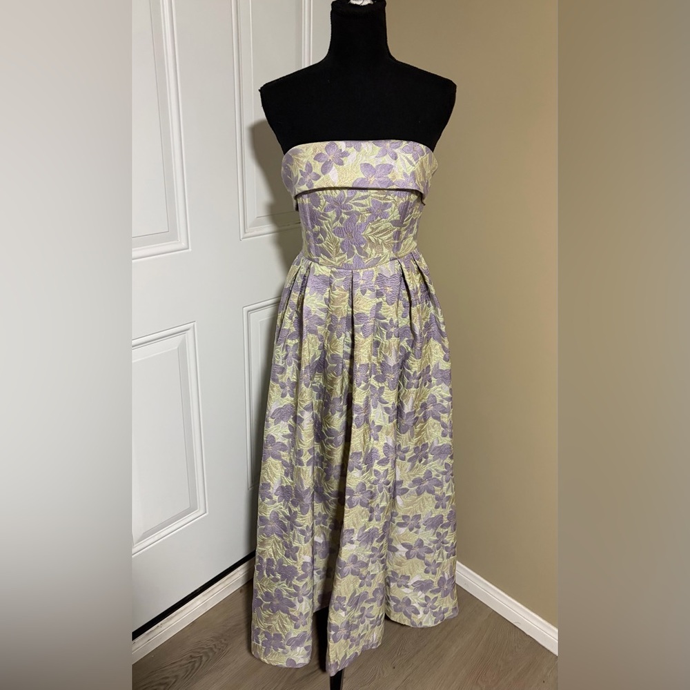 NWT Petal & Pup Rhea Strapless Midi Dress - Sage Floral - Size Small - Picture 2 of 11